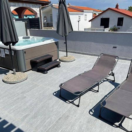 Villa Vila Pedinka Vir Exterior foto