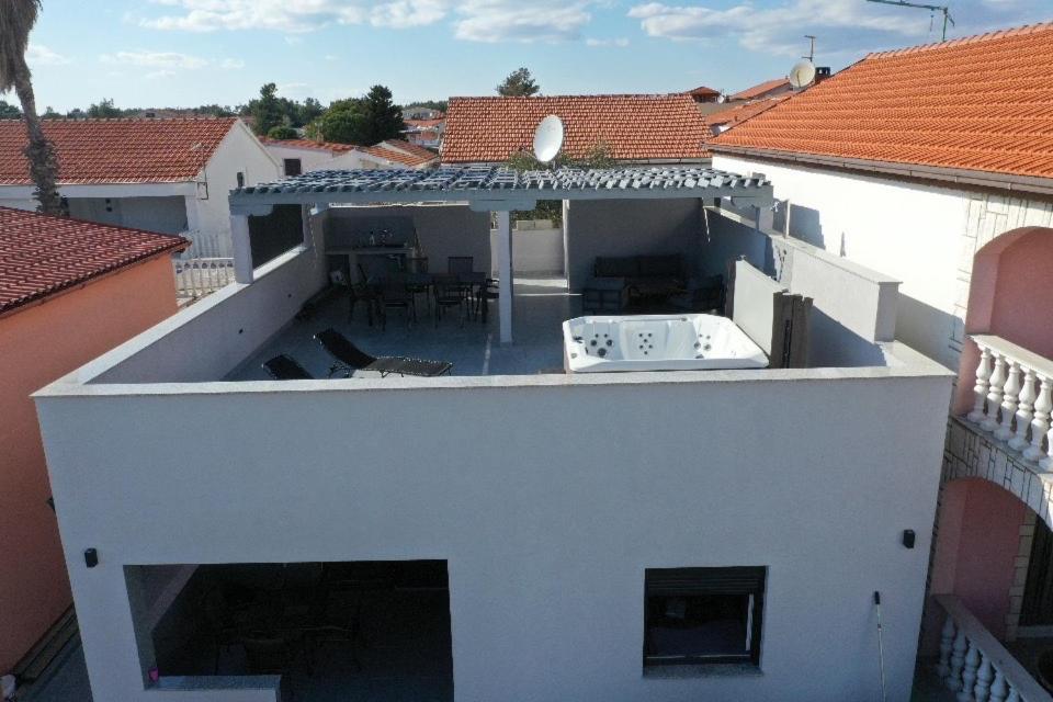 Villa Vila Pedinka Vir Exterior foto